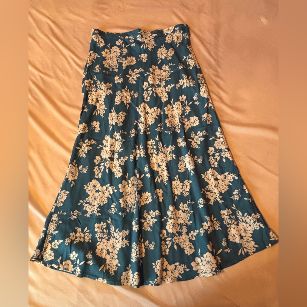 Old Navy Teal and Cream Floral Maxi Skirt